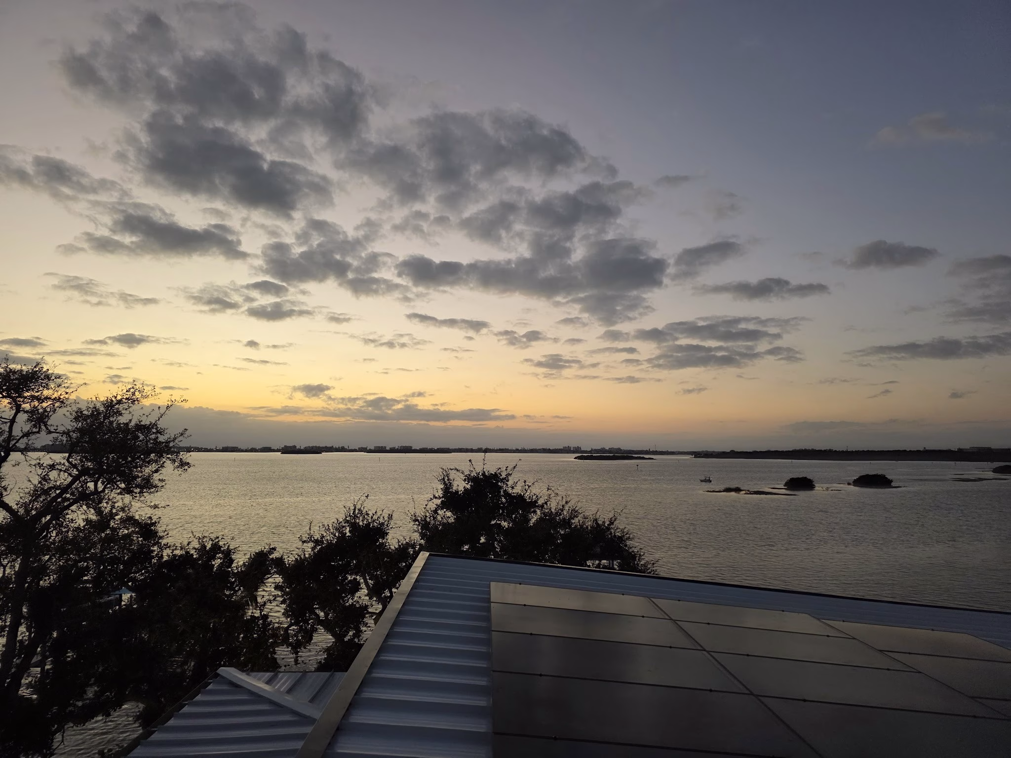 CKR Solar - Blog - Hurricane Resilient Solar Design: Engineering Solar and Battery Systems to Withstand Extreme Weather