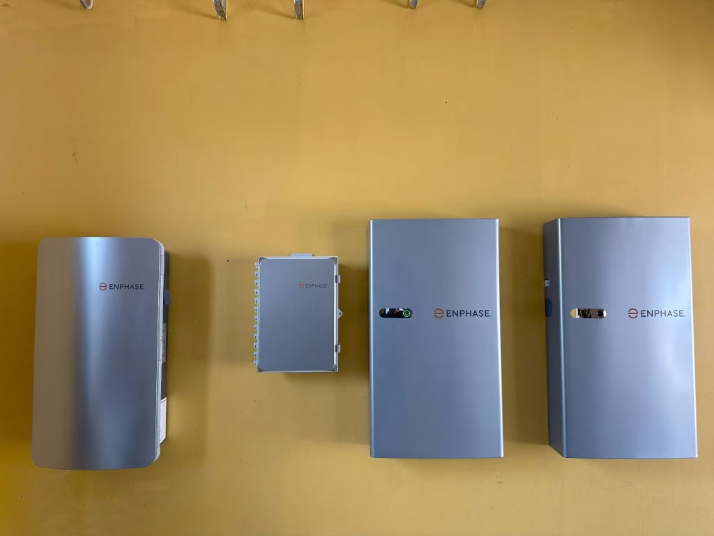 CKR Solar - Tampa Bay Solar Battery Backup: How to Choose the Right System for Your Existing Solar - Enphase